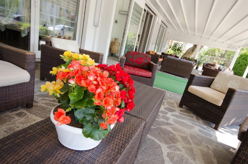 Hotel Vallechiara Лидо ди Савио Екстериор снимка